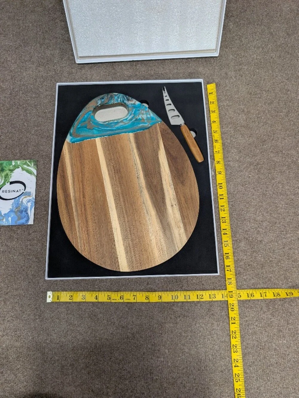 New Resinat Ocean Resin Tear Drop Cheese Board and Knife Set